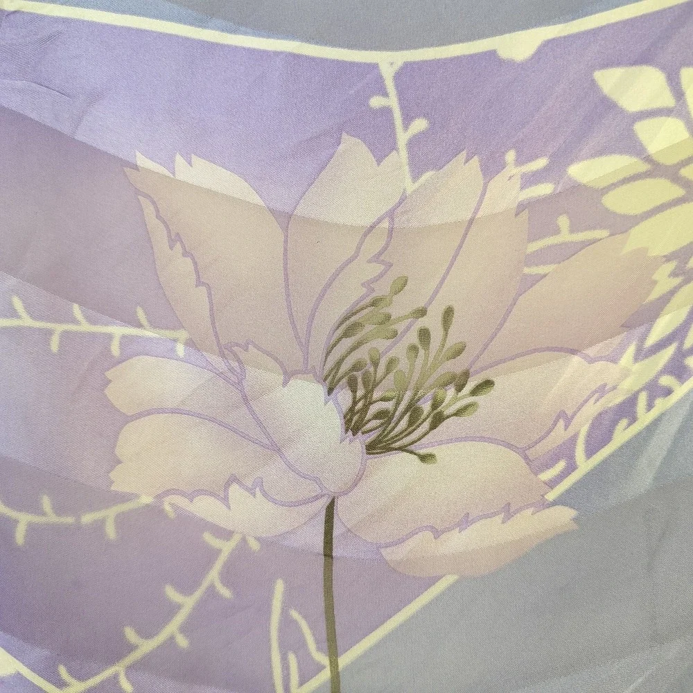Oscar de la Renta Vintage Floral Silk Scarf 32x32 Purple Lavender Pastel